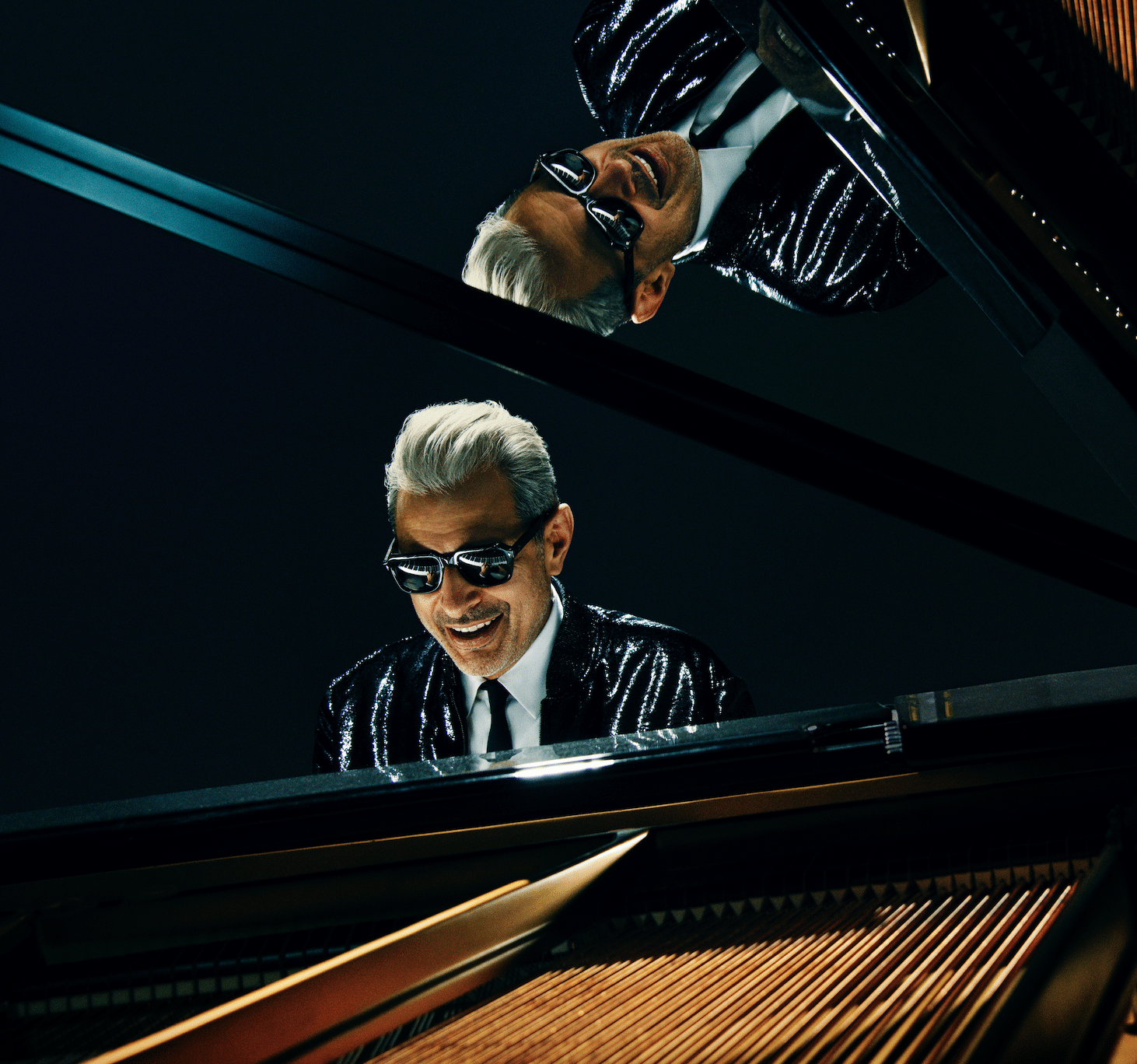 Jeff Goldblum playing the piano